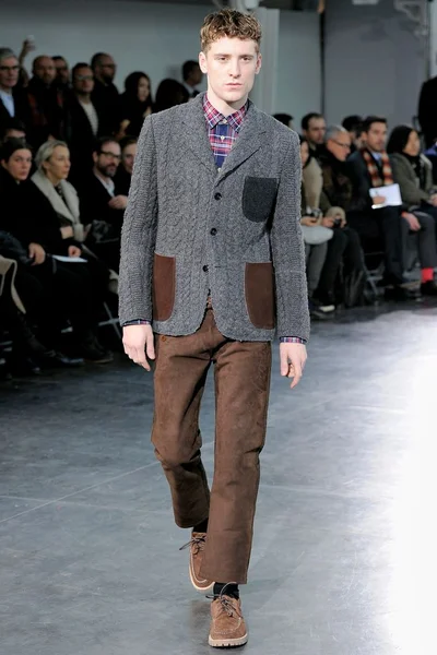 Look 44